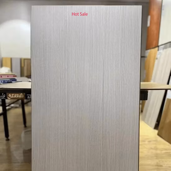 Novo design WPC prancha de vinil laminado de plástico de madeira piso solto telha de deck